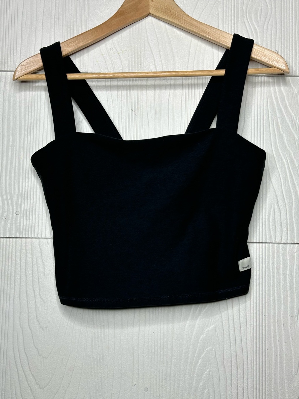 Vuori Black Square-Neck Crop Tank with Wide Straps